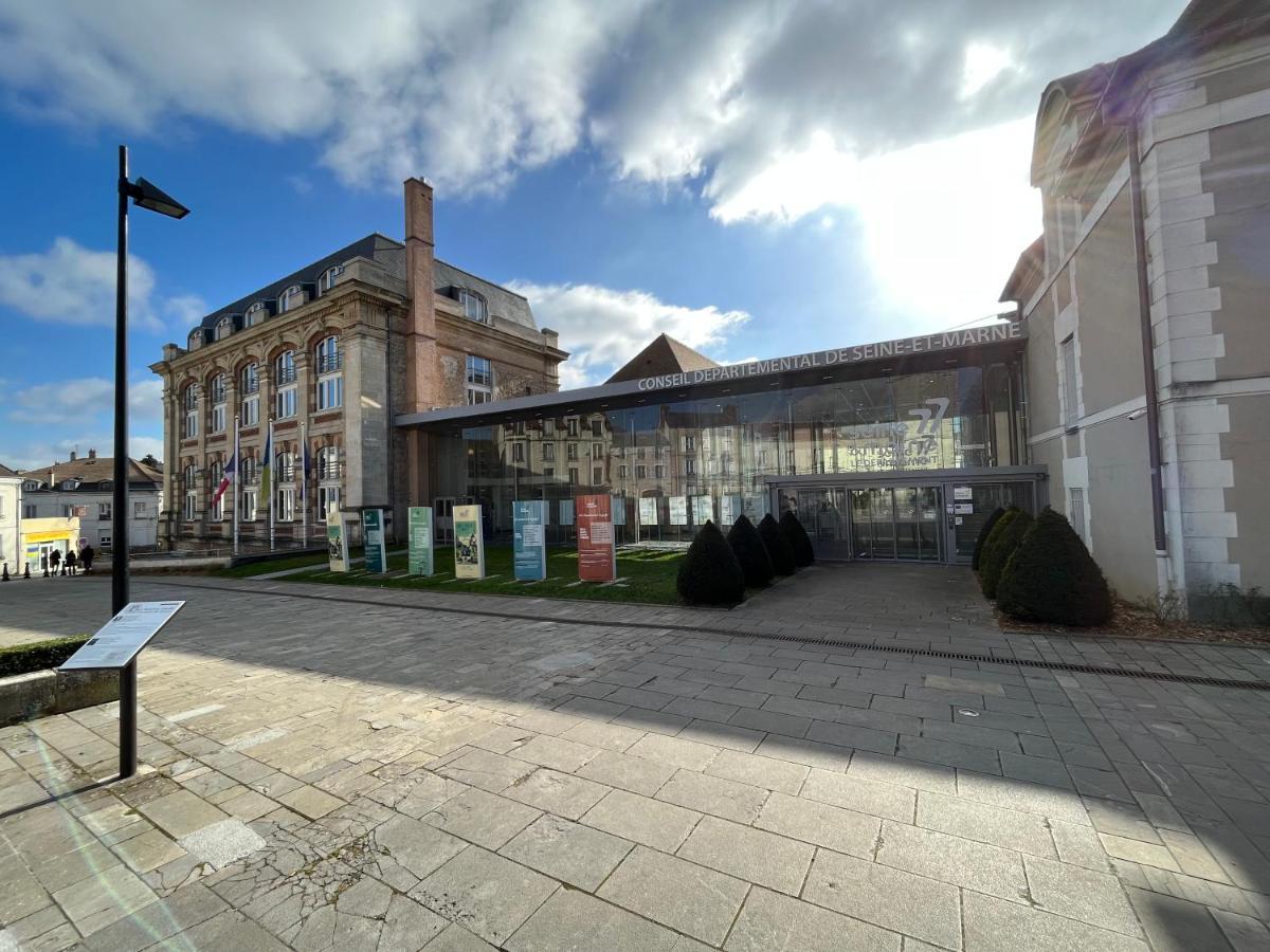Ferienwohnung Le Vicomte Melun Exterior foto