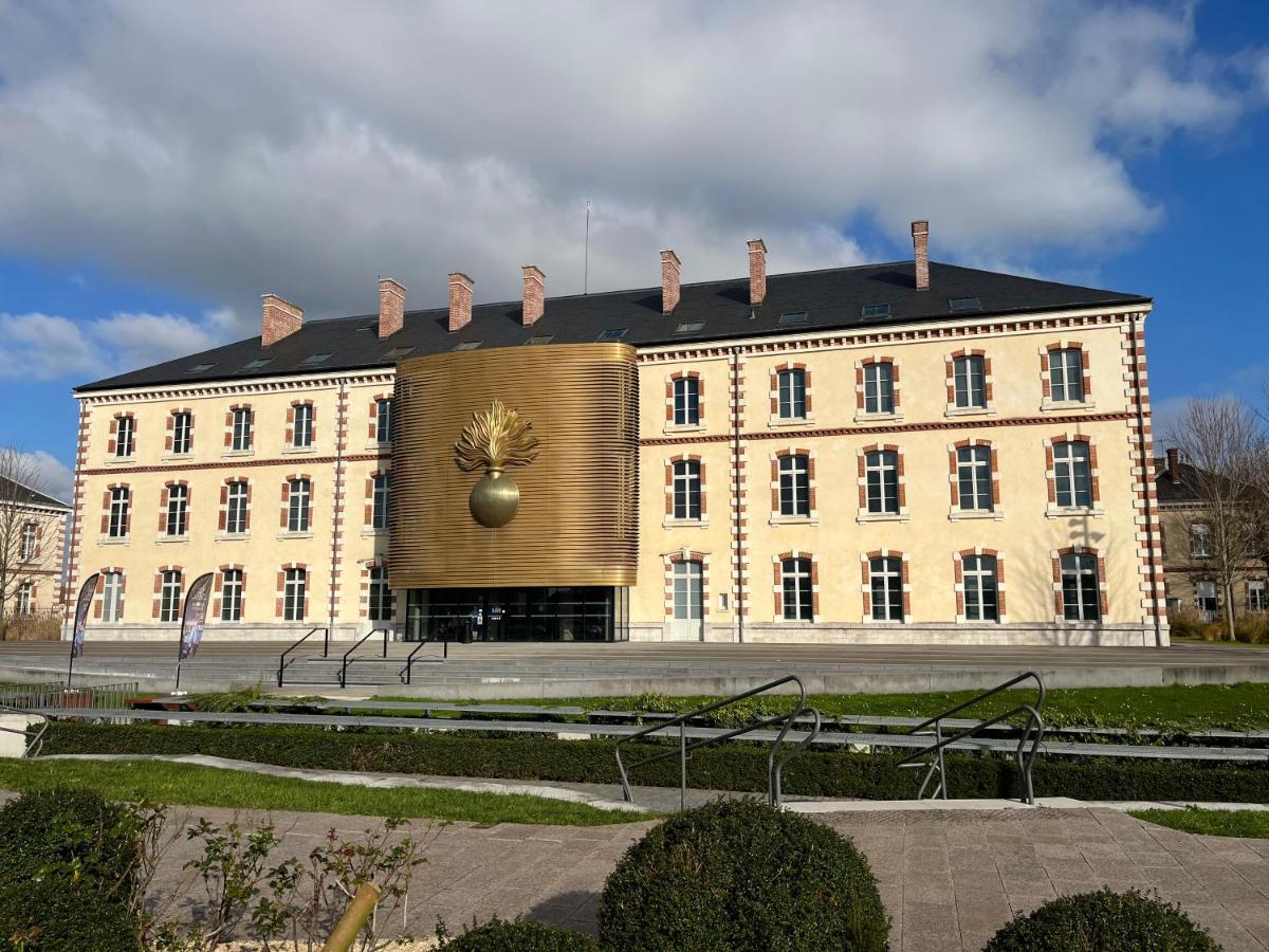 Ferienwohnung Le Vicomte Melun Exterior foto