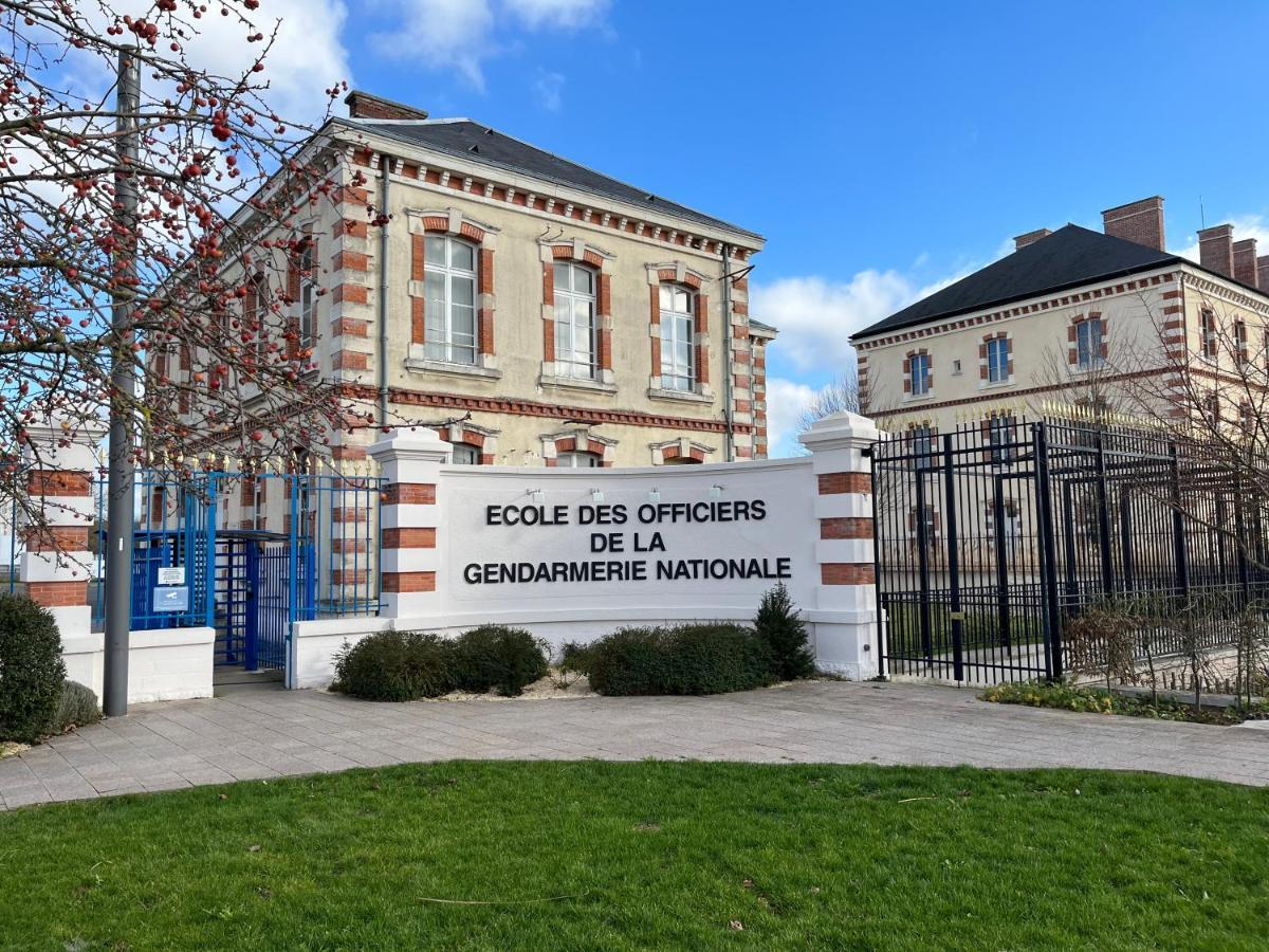 Ferienwohnung Le Vicomte Melun Exterior foto